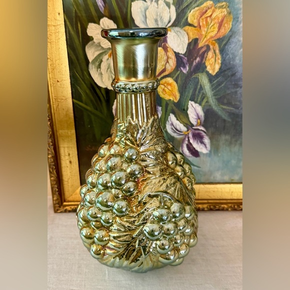 Vintage Imperial Glass Co. Green Carnival Glass Grape Decanter - Picture 3 of 8